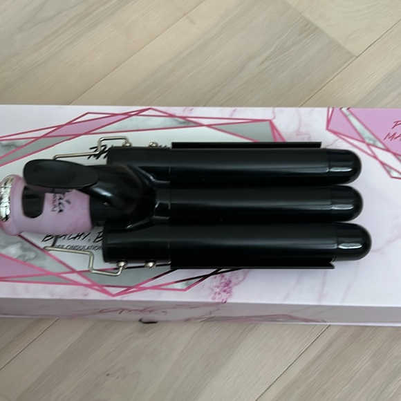 Hair Waiver - Picture 3 of 4